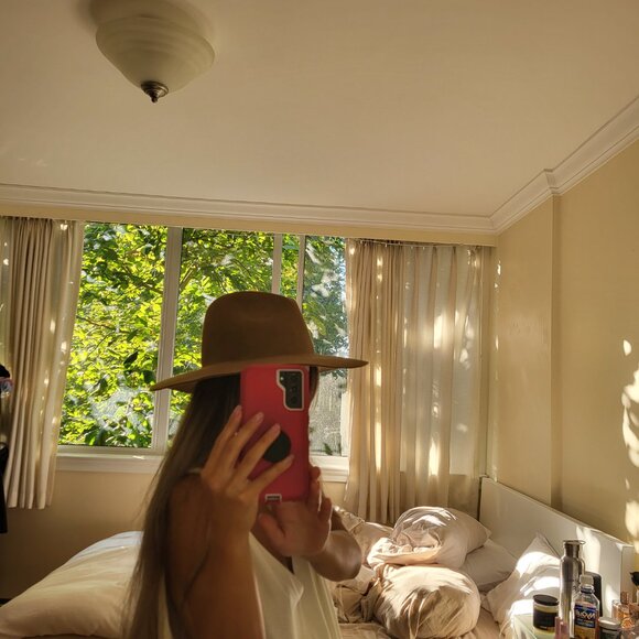 Felt Hat - Picture 2 of 4